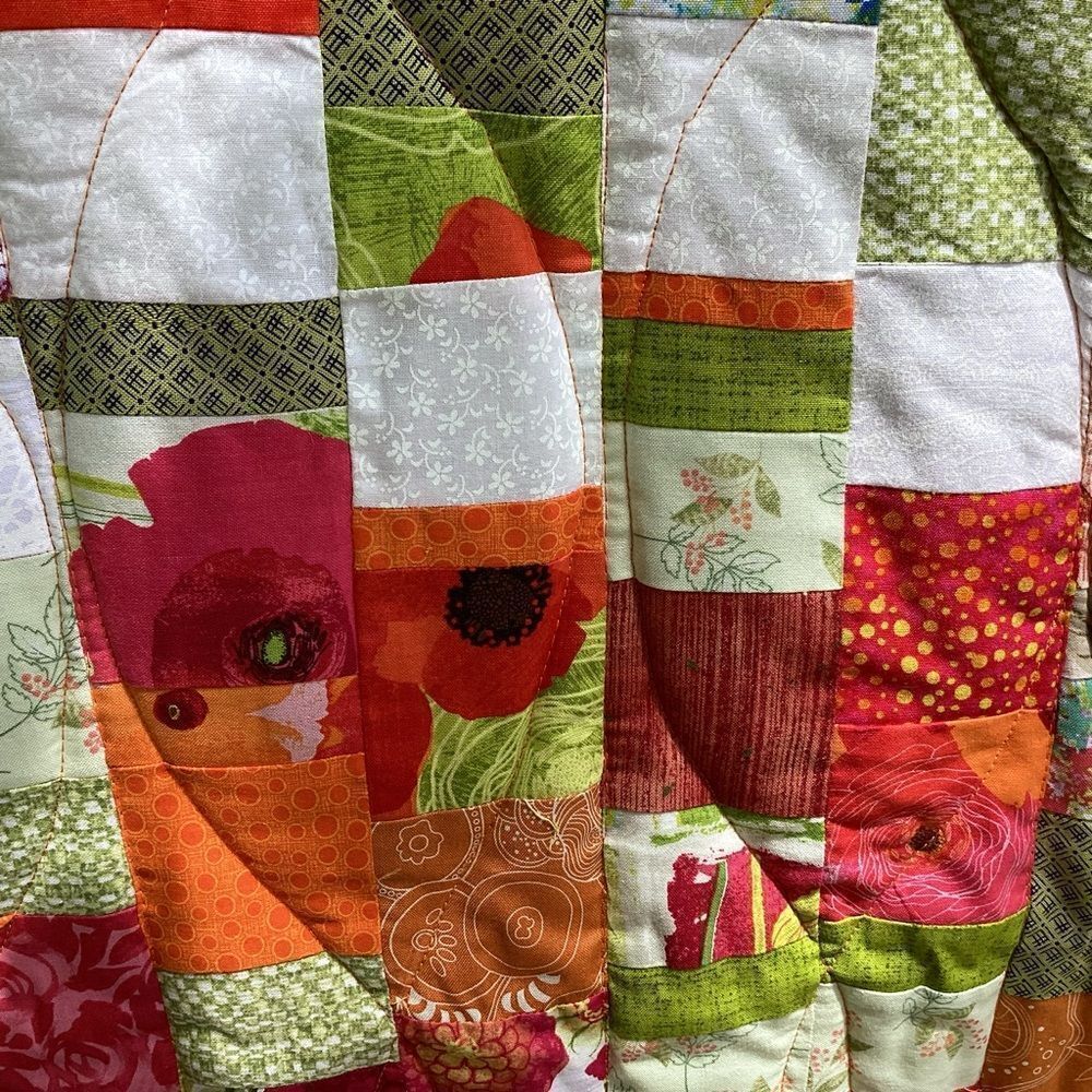 New With Tags. Bright Summer Orange and Green Garden Coin Lap Quilt - Picture 9 of 16